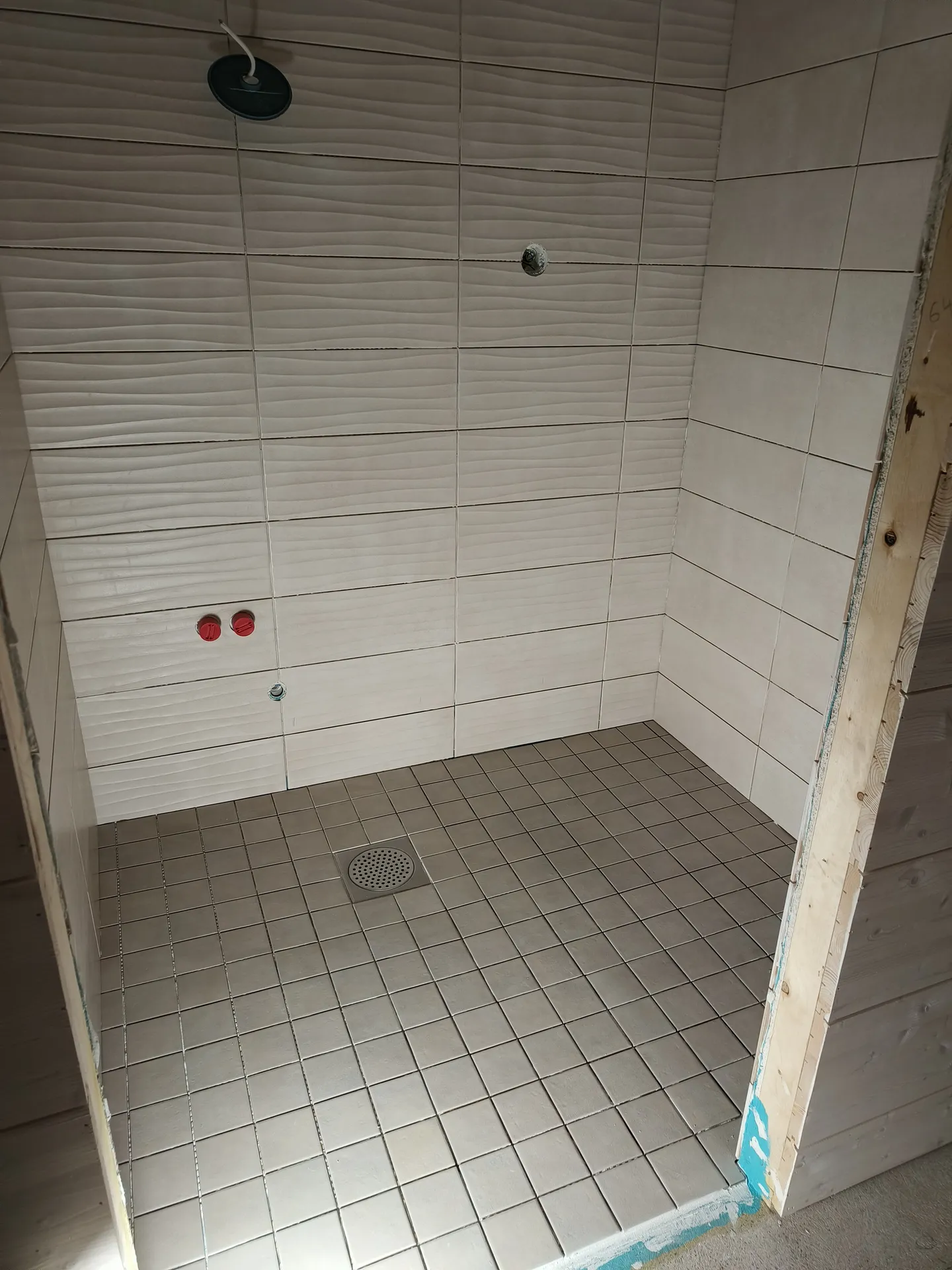 Vaihe 3: Laatoituksen alku